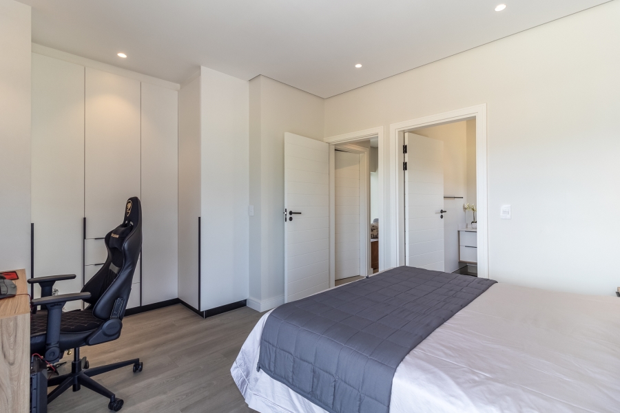 6 Bedroom Property for Sale in Pearl Valley at Val de Vie Western Cape